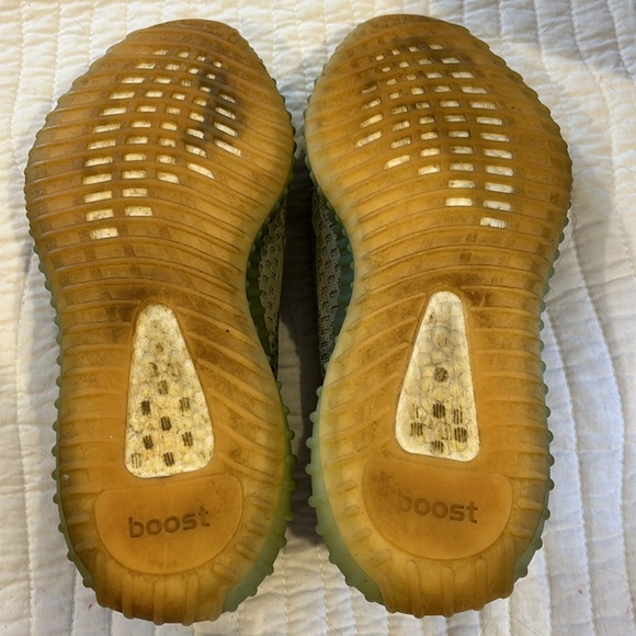Yeezy 350 V2 dessert sage - Picture 6 of 7